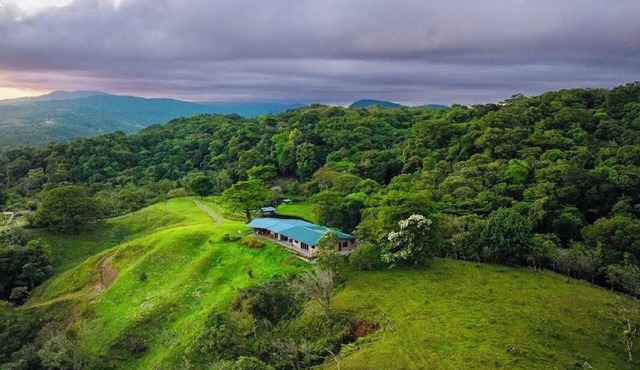 Loma Linda hilltop 28 acre nature reserve in the cloud forest of Costa Rica.