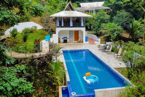 Lost Pools Bungalow at Sloth