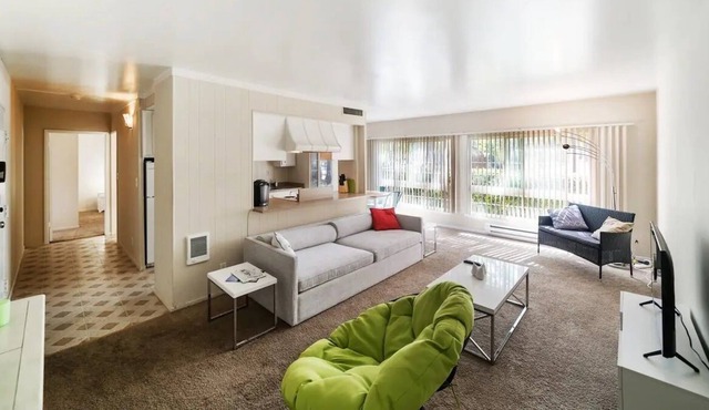 Luxe Modern Private Retreat Minutes to Downtown!