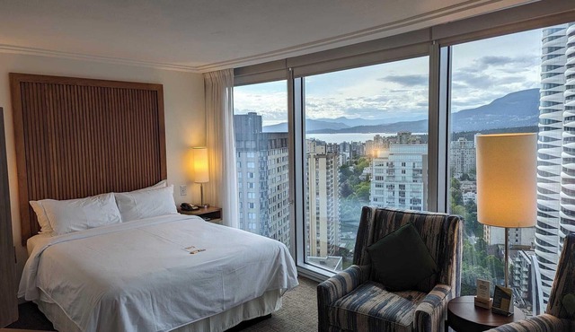 Luxurious Studio Apartment- Embarc Vancouver DOWNTOWN - Taylor Swift Dec 8-10