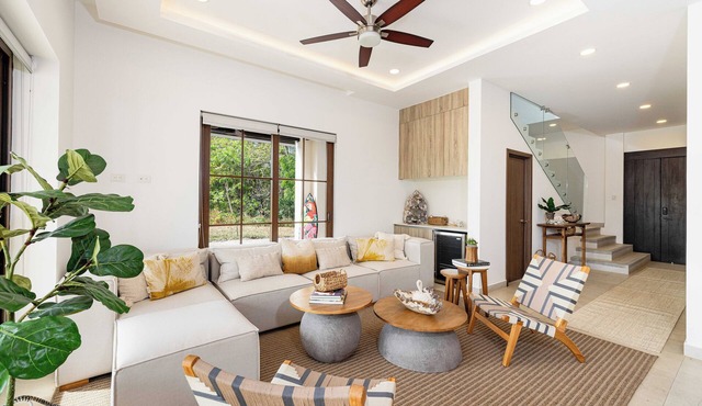 Luxury Beachside Condo in Hacienda Pinilla-Steps from Sand! Beach Club access