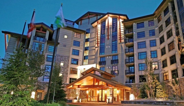 Luxury Condo at Mammoth Village - With Canyon Lodge Ski Locker
