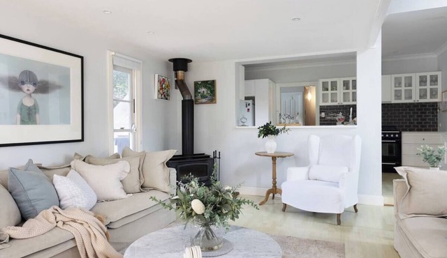 Luxury Designer Country Cottage Escape