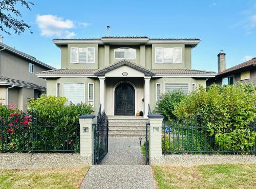 Luxury Family Villa - 5BR & Garden - 10 mins to DT - Free Parking