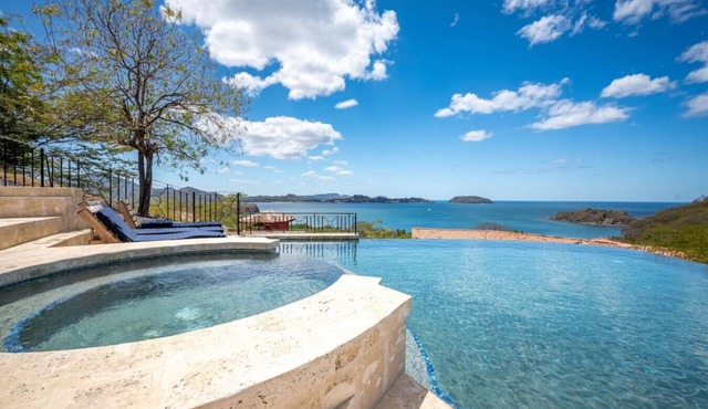 Luxury Living at Villas Catalina #13