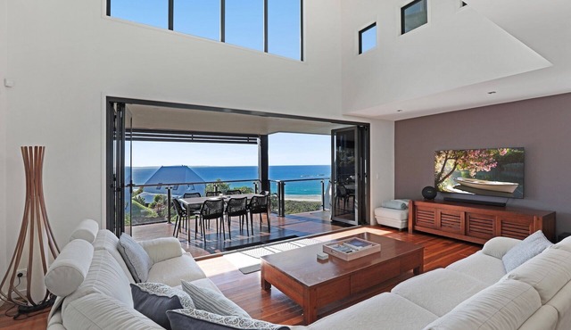 Luxury, magnificent views, space and swimming pool