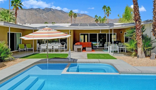 Luxury Midcentury Home in Movie Colony +Pool & Spa+Mtn Views - House of 57