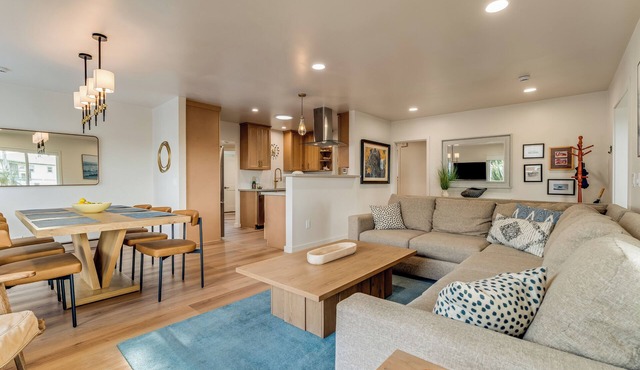 Luxury Morro Bay Escape Walk to Dining, Boardwalk & Waterfront 3 Day stay