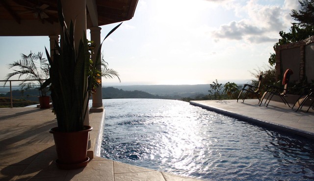 Luxury Ocean and Jungle View Home in Secluded Tropical Paradise, Spoil Yourself!