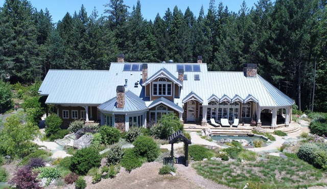 Luxury Ranch Estate, Sleeps 18, 730 Acres, Sonoma Redwoods