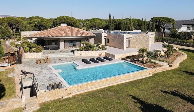 [LUXURY VILLA] Cinema, Sauna, Pool and Billiards