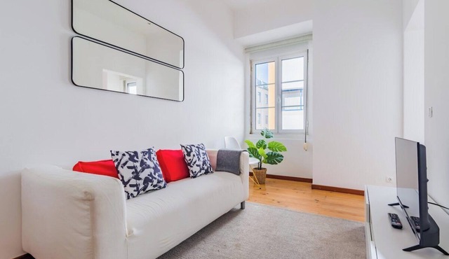 LX Urban Living, 2BR Apartment