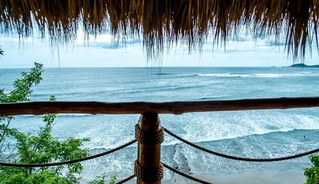 Magnific Rock - Surf Resort & Yoga Retreat Nicaragua - Hostel