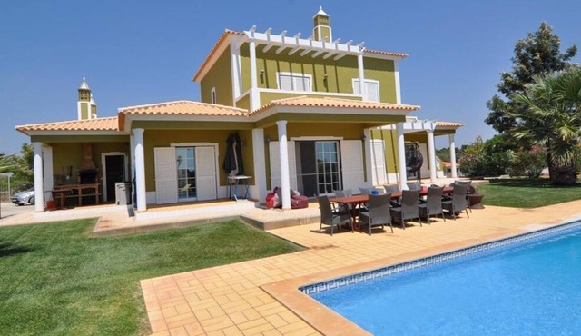Magnificent Villa Near ALBUFEIRA