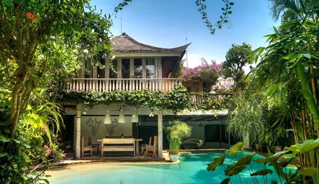 Majestic 5BR Villa, Seminyak! 5Min Drive To Kuta Beach! W/Swimming Pool!