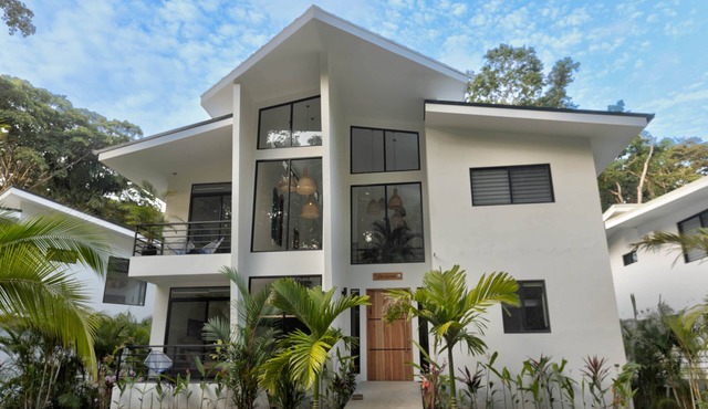 Mariposa: house for 10 people near Punta Uva