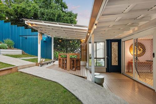 Mary's Manor - Luxurious & Stylish 3 Bedroom House - Pets Allowed!