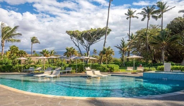 Maui | Premium Group Retreat | Pool + Beach Access | 2BR