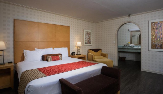 Menlo Park Inn