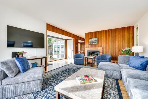 Mill Valley Home: 5 Mi to Golden Gate Bridge!