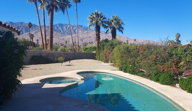 Minutes from airport and downtown PS !