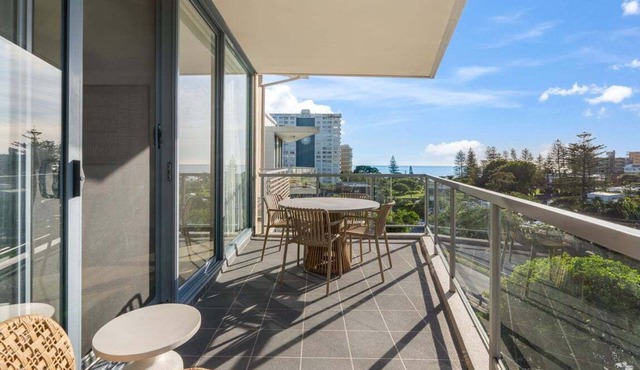 Modern Coastal Escape at Swell 2028