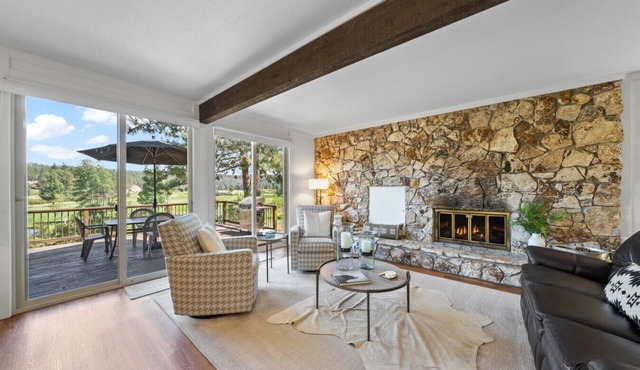 Modern comfort and incredible views!