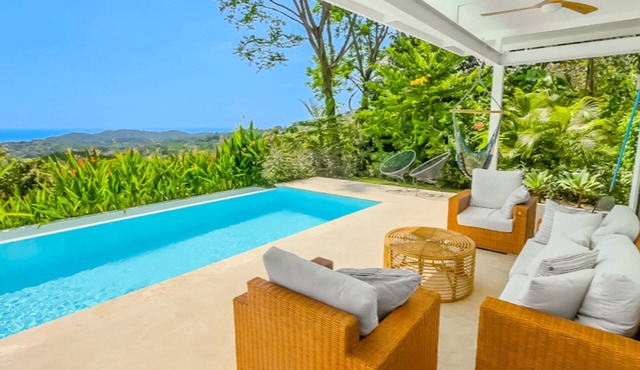 Modern 2BD Jungle Escape, Panoramic Ocean View