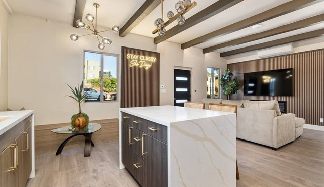 Modern Elegance in Banker's Hill San Diego