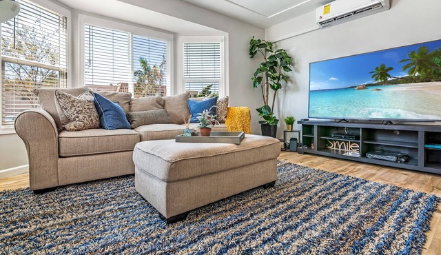 Modern Renovated 4BR Estate Mins to Beach/Airport