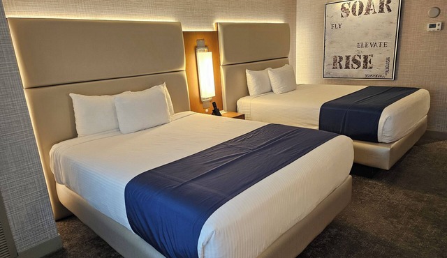 Modern Unit at Strat Casino Strip Las Vegas 2 Large Beds