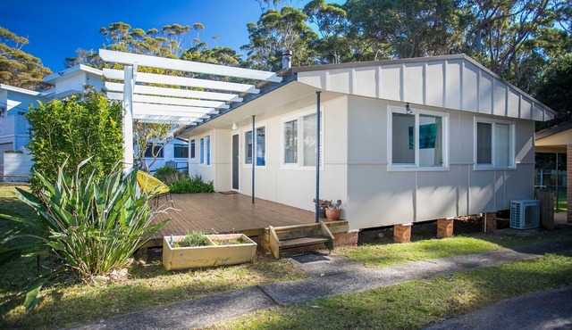 Mollymook Beach Cottage