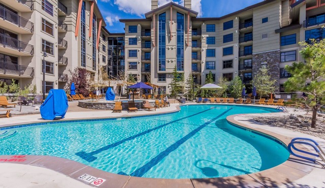 Monache End Unit with Stunning Views & Ski Locker (NEW RENOVATION)