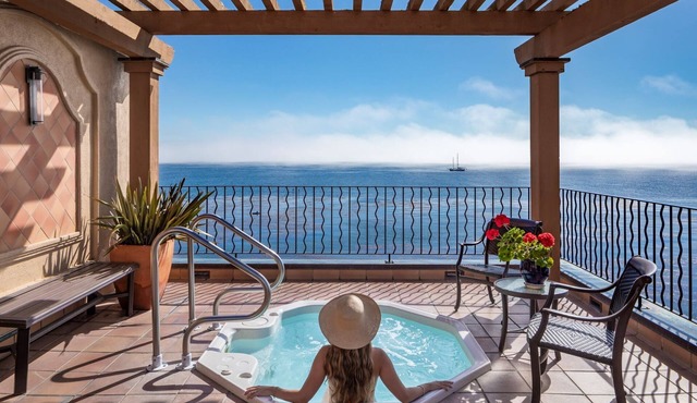 Monterey Bay Inn