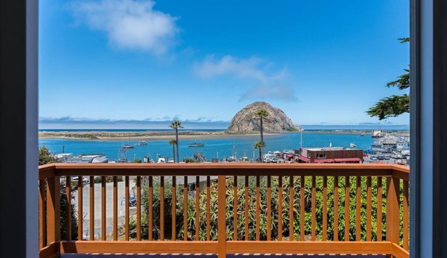 Morro Bay Escape - Overlooking the coastline and the Embarcadero