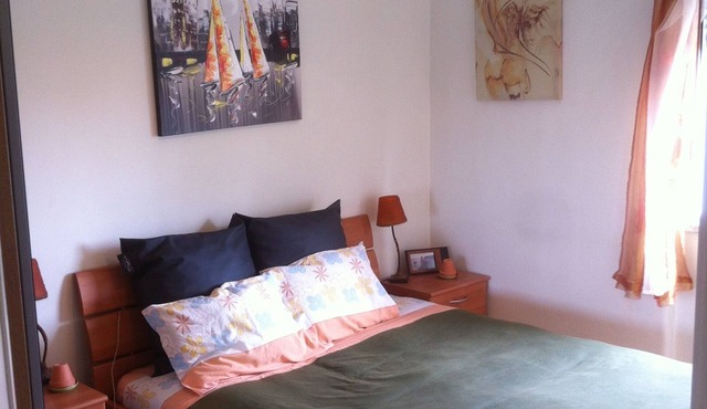 Moscavide number 1, M1 guest house! Nice Apartment 3 bedrooms north Lisbon!