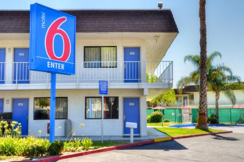 Motel 6 - Santa Nella, on i-5