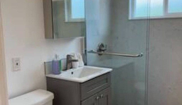 New 2BR w/Free Parking & Laundry