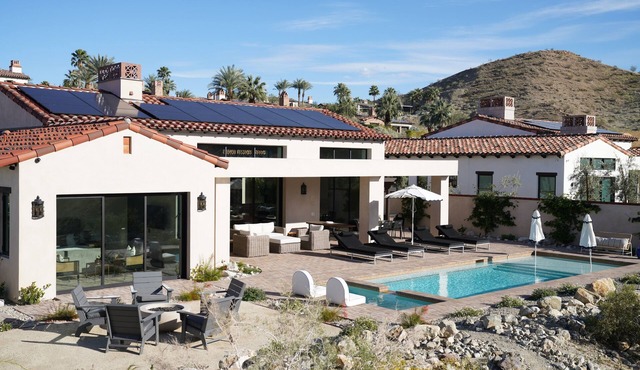 NEW 4 BR Stunner I Breathtaking Views I Pool I Spa I Spacious I Hiking