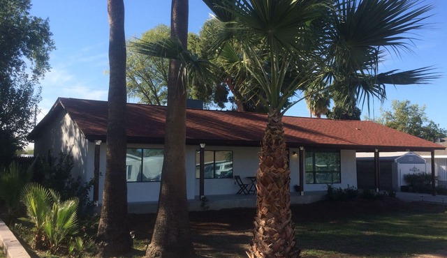 New Modern Home close to Phoenix Mountain
