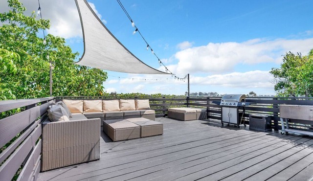 *NEW San Diego Home-Private Hot Tub & Views+Pet