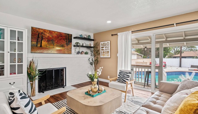 Newly Remodeled 3BR with Pool near Ontario Airport