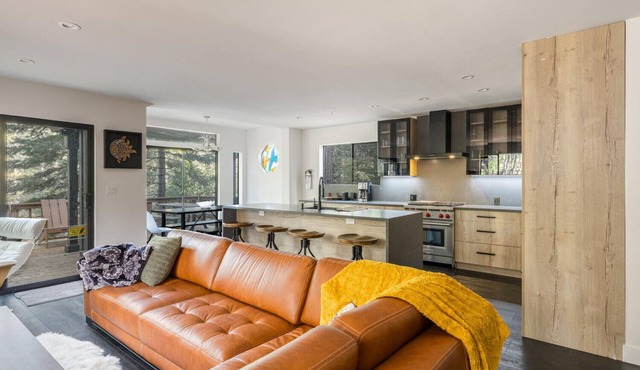 NEWLY REMODELED!Modern Mountain House. Hot tub perched above creek.TESLA charger