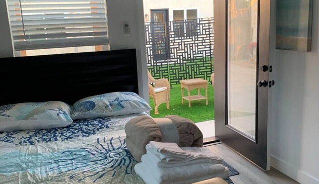 Normal Heights Hideway! Charming Furnished Studio House with outdoor area.