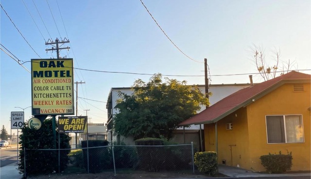 Oak Motel Modesto CA