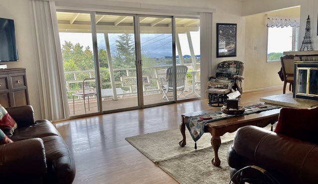 Ocean Views, Centrally Located, Big Enough For The Whole Family and Friends