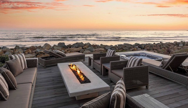 Oceanfront Ventura Home with Hot Tub Sleeps 6