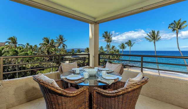 Oceanfront Wailea condo w/pool, hot tub and beach access
