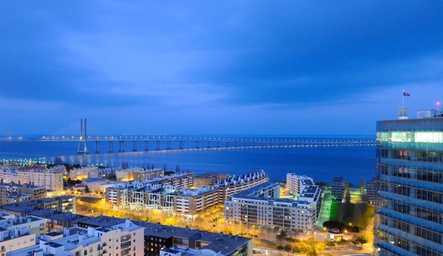 Panoramic Living