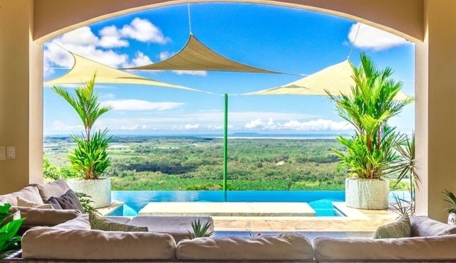 Panoramic Sunsets and Cano Island Views